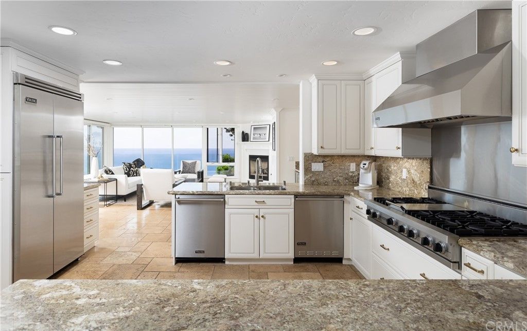 listing image 130722596988940768720