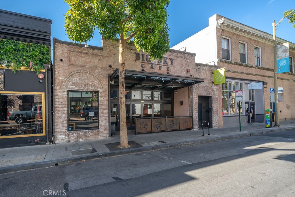 1121 Broad Street