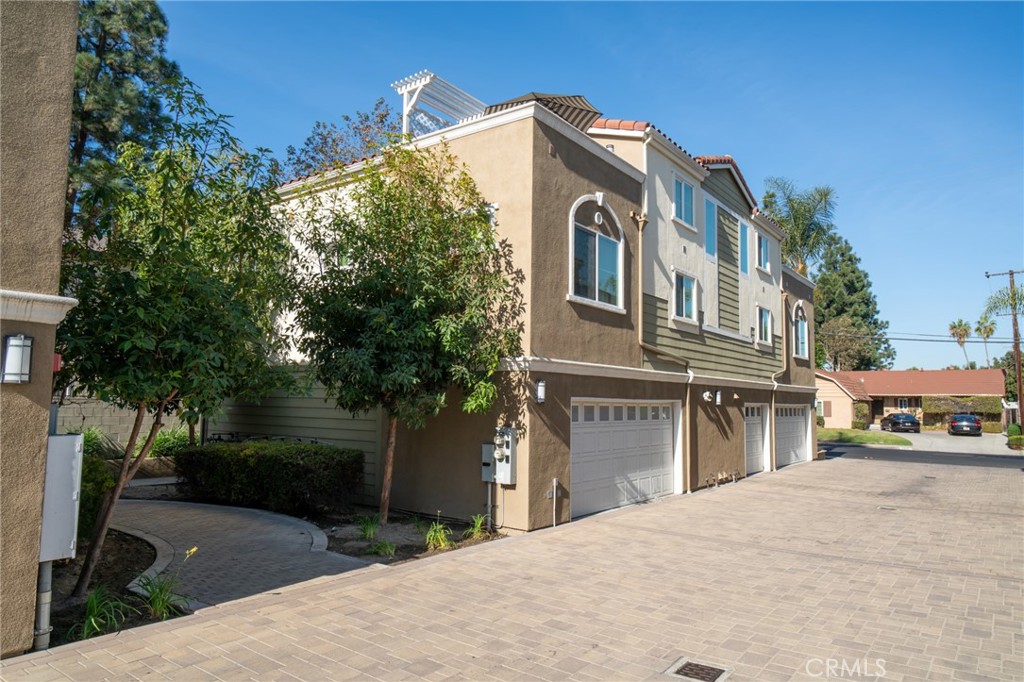 11500 11506 186th Street