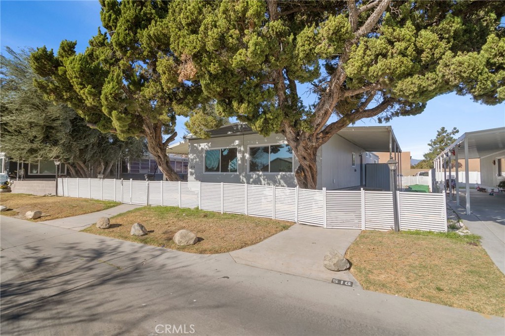 Similar Properties