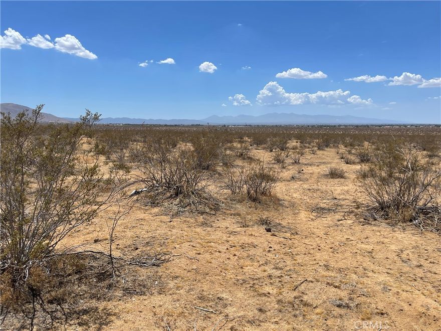 5 acres of land off of Santa Fe Rd in Hinkley, CA. Direct access to Highway 58 via Valley View Rd. Quiet, idyllic desert living. Zoned RL for Rural Land.