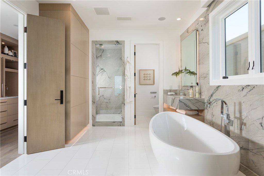 Beach Road Custom (BR) - Residential