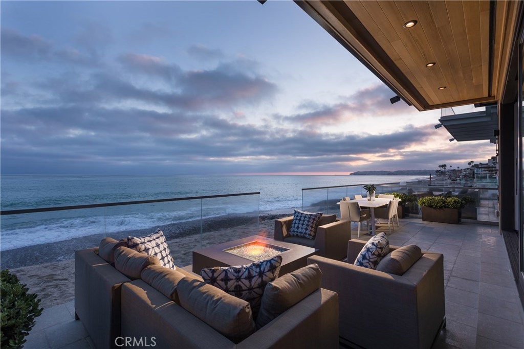 Beach Road Custom (BR) - Residential