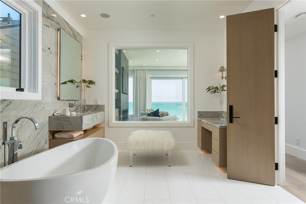 Beach Road Custom (BR) - Residential