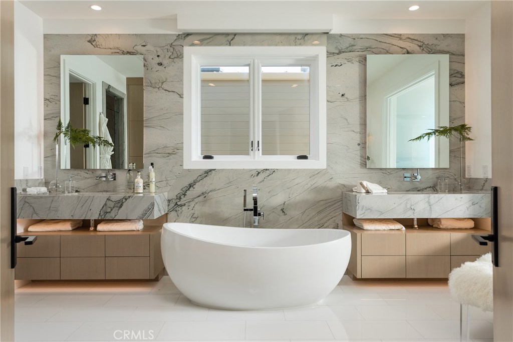 Beach Road Custom (BR) - Residential