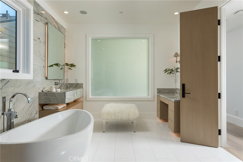 Beach Road Custom (BR) - Residential