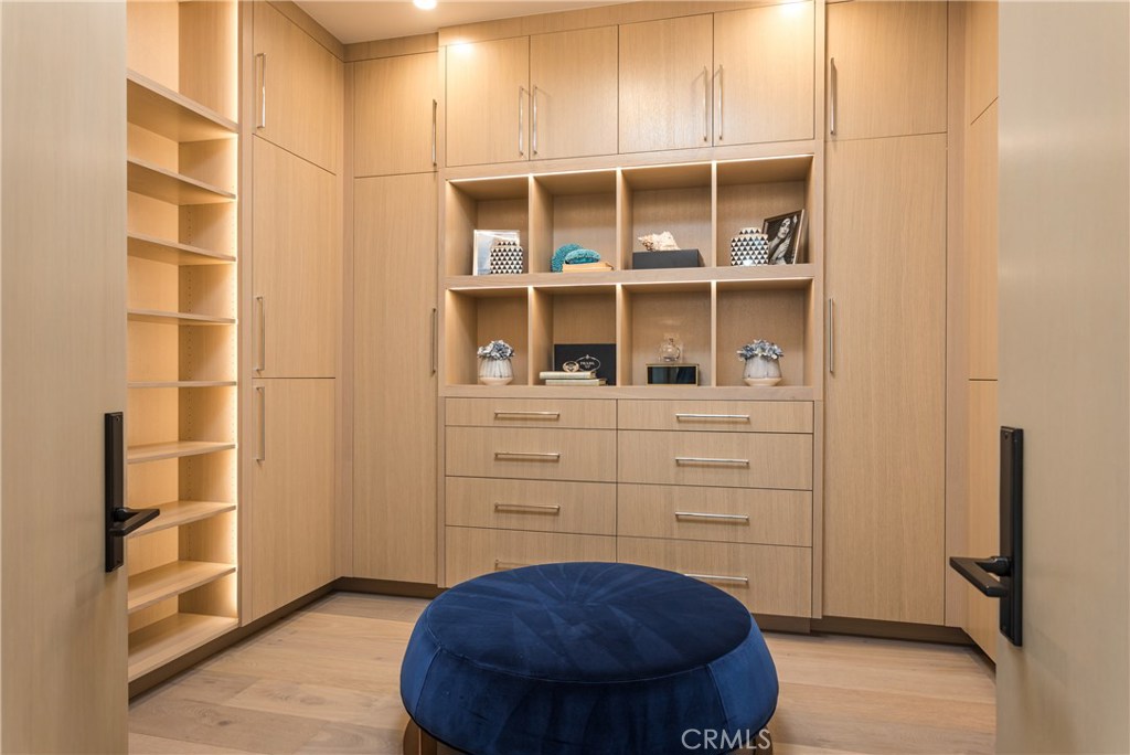 Beach Road Custom (BR) - Residential