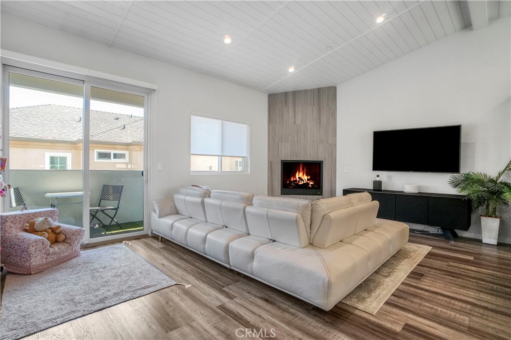 127 W Palm Avenue