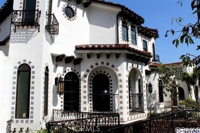 1354 Columbus Avenue 7