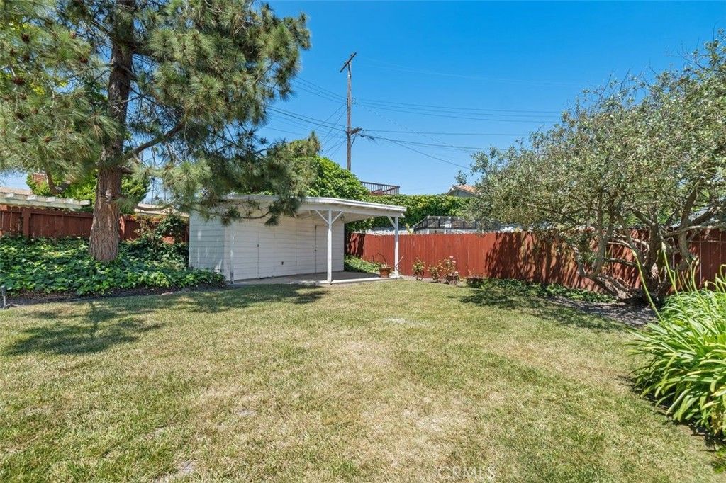 listing image 130729267936338663132