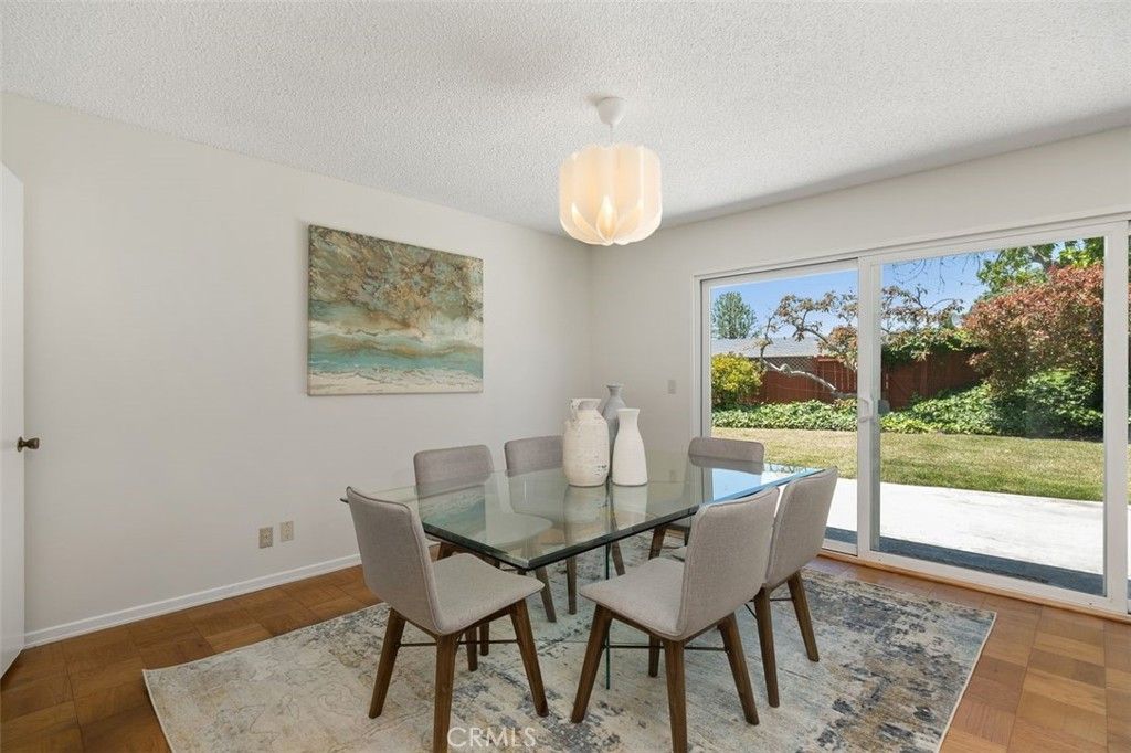 listing image 130722174595036704623