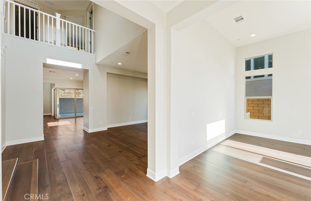 11722 Canoga Drive