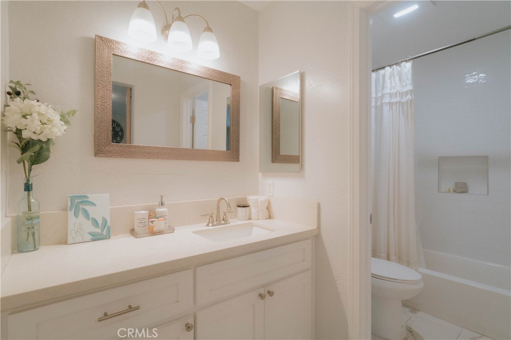 Photo 15 of 17 of 2080 Mount Shasta Drive townhome