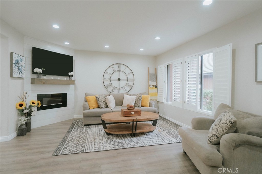 Photo 2 of 17 of 2080 Mount Shasta Drive townhome