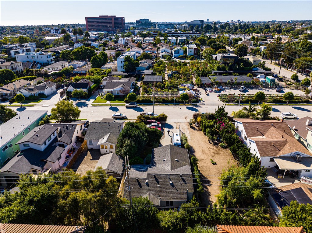 View Los Angeles, CA 90025 property