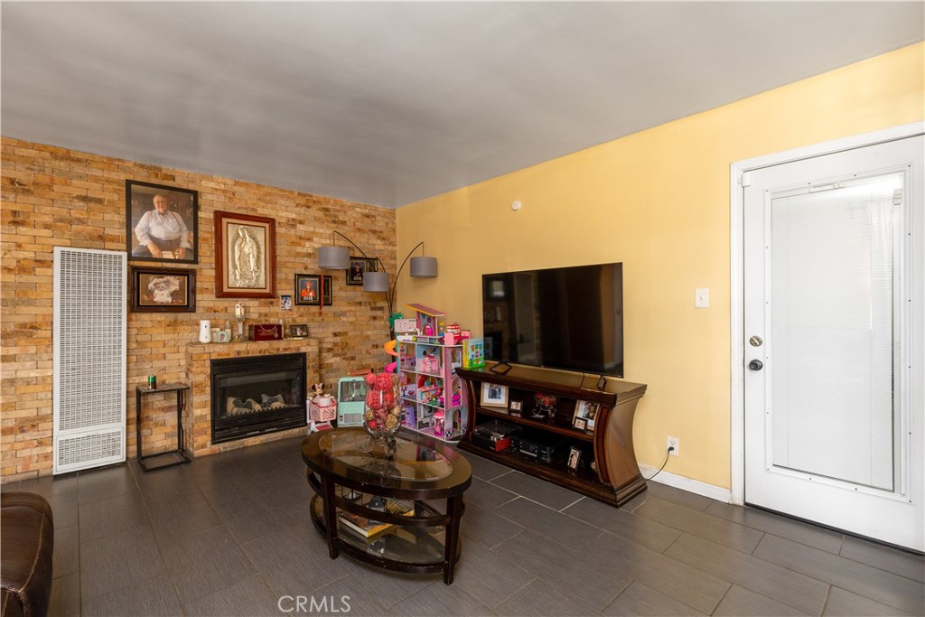 15409 Three Palms Street