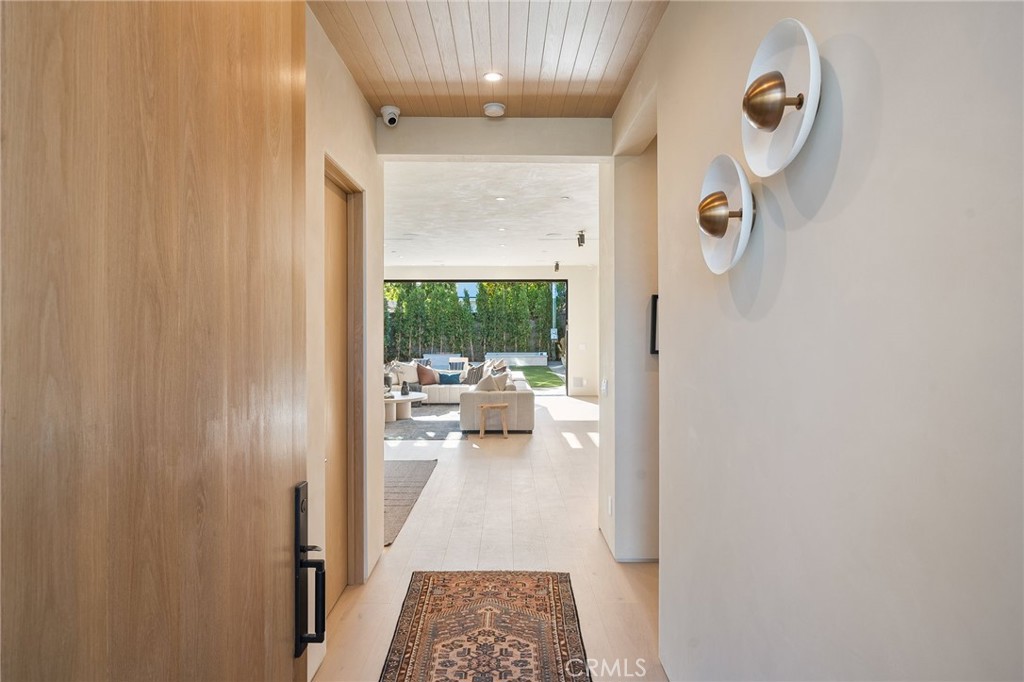 Properties 2 4301 Farmdale Avenue