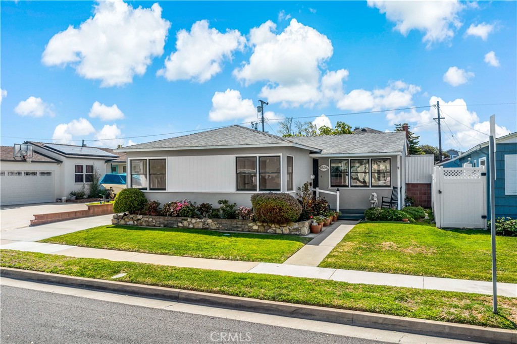 5536 W 139th Street