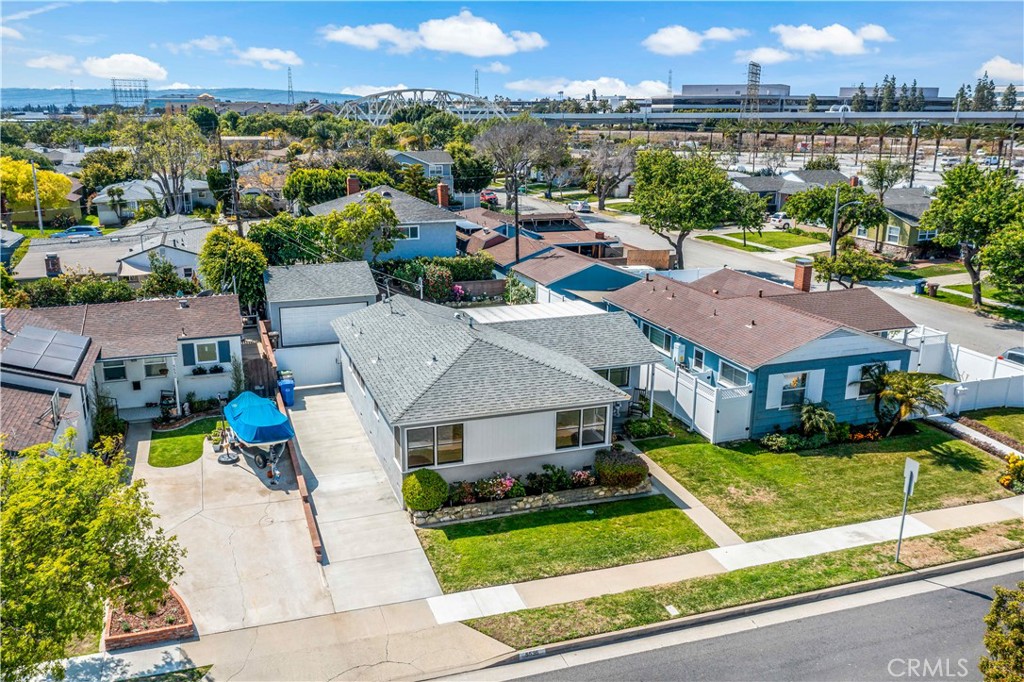 5536 W 139th Street