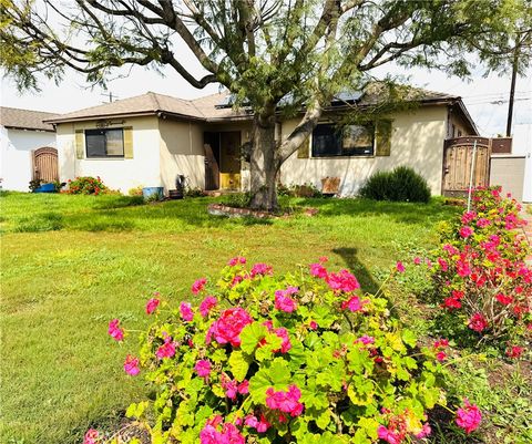 661 W Robert Avenue Oxnard CA 93030
