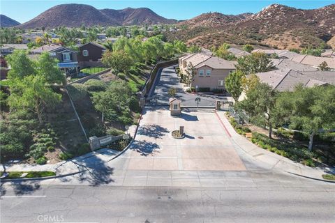 A home in Lake Elsinore