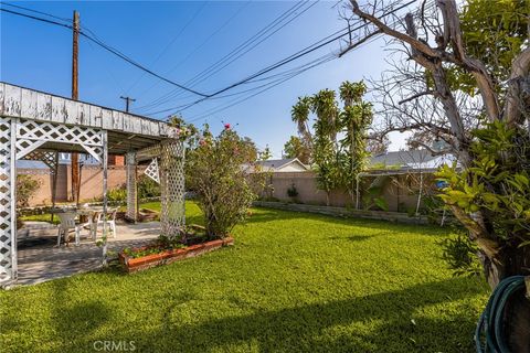 A home in La Mirada