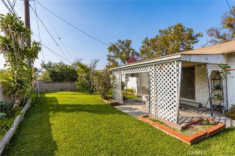 A home in La Mirada