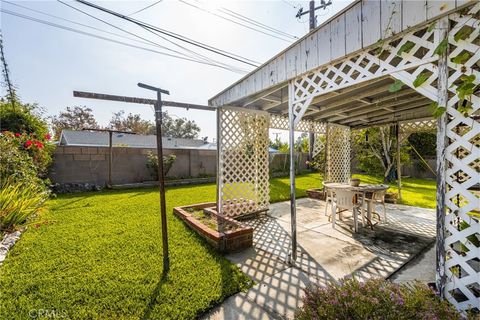 A home in La Mirada