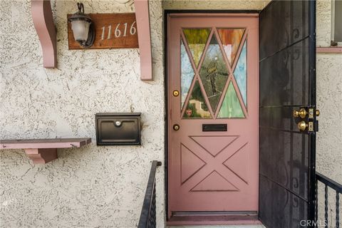 A home in La Mirada