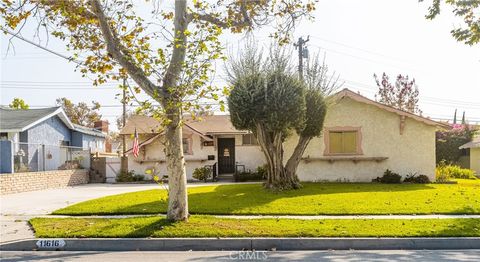 A home in La Mirada