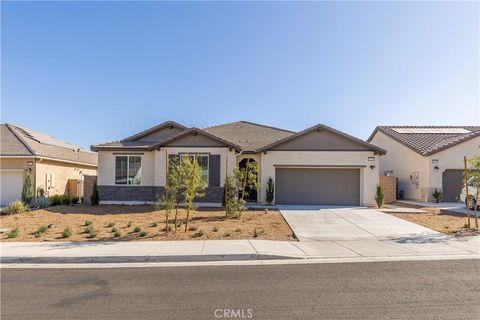 A home in Lake Elsinore