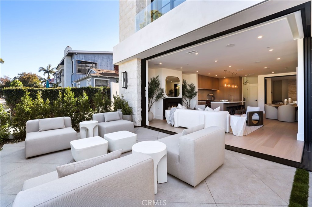 506 Avocado Avenue