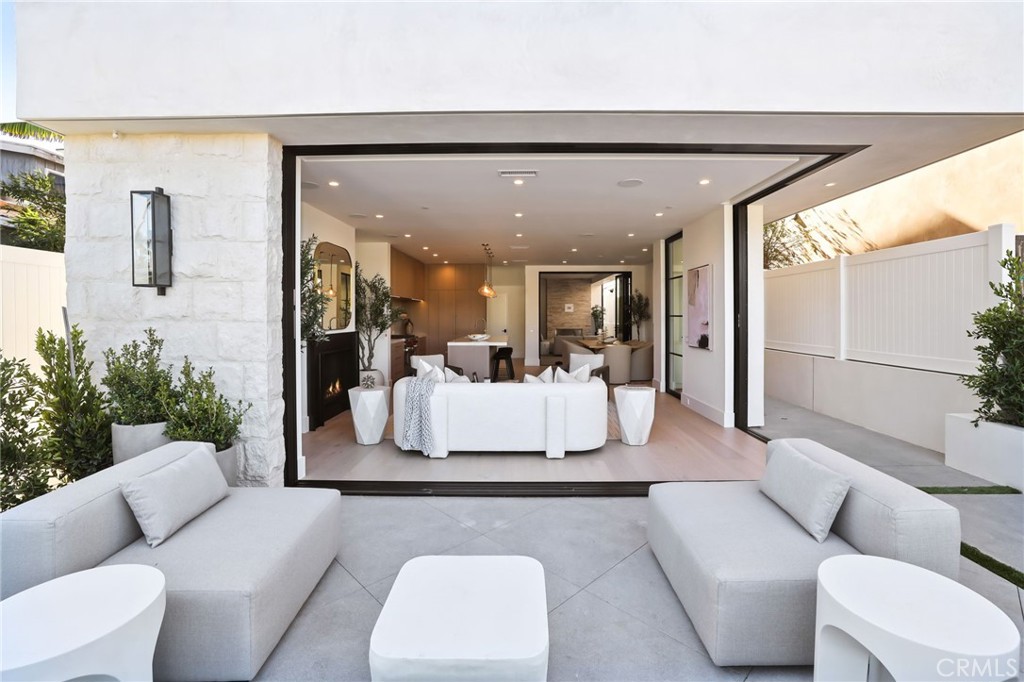 506 Avocado Avenue