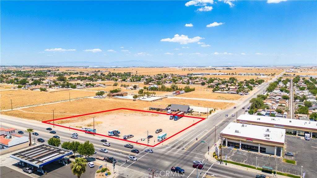 0 30 E Palmdale Boulevard