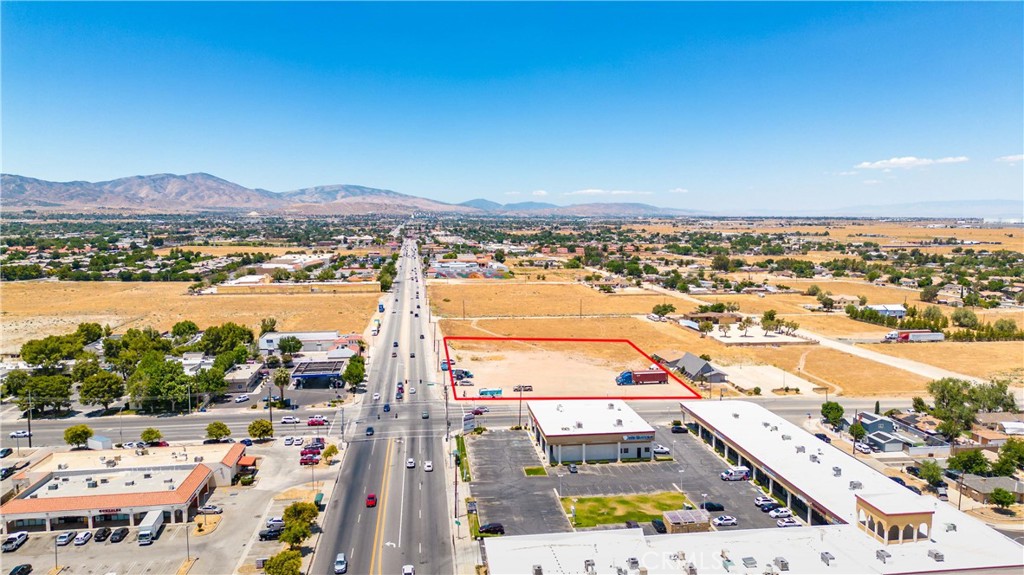 0 30 E Palmdale Boulevard