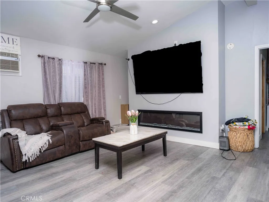 Garden Grove, California 92840, United States, 4 Bedrooms Bedrooms, ,2 BathroomsBathrooms,Residential,Active,77542