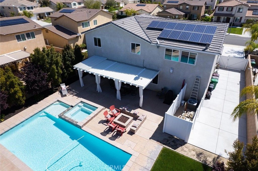 listing image 130725075609054837731