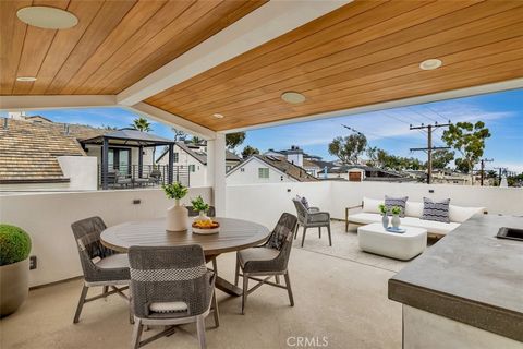 A home in Corona Del Mar