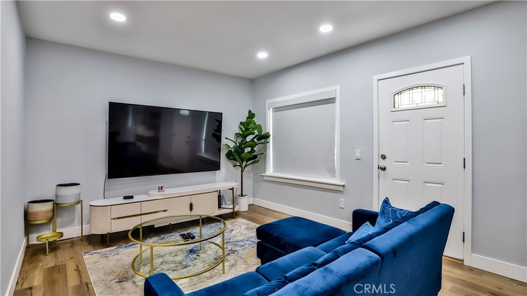 Pico- Lowell - Residential Income