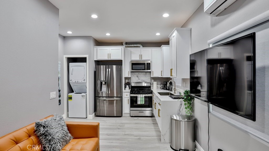 Pico- Lowell - Residential Income