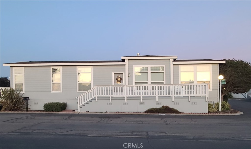 319 N Highway 1 6