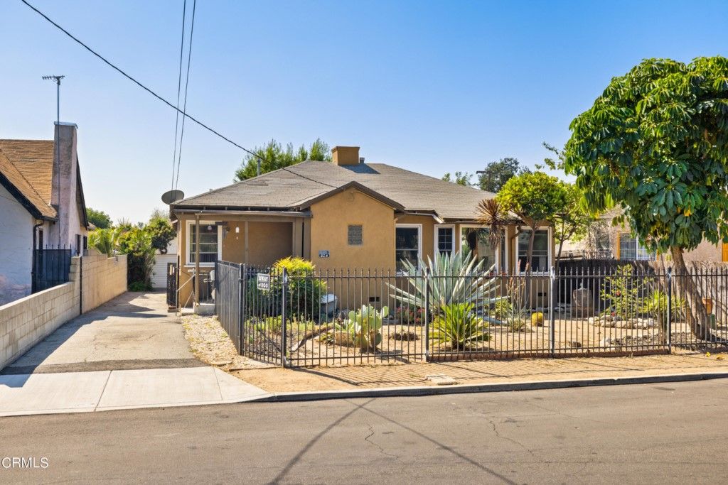 listing image 130720410238881450842