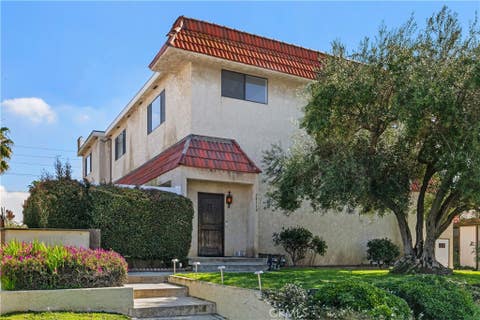 Featured picture for the property SB23203295