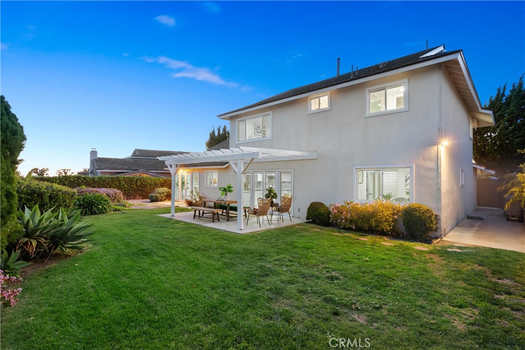 5722 Sunmist Drive