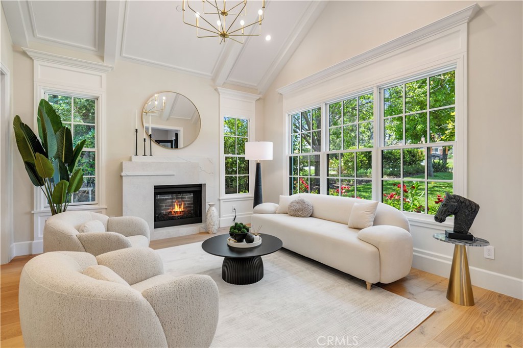 Properties 1 608 Arbolada Drive