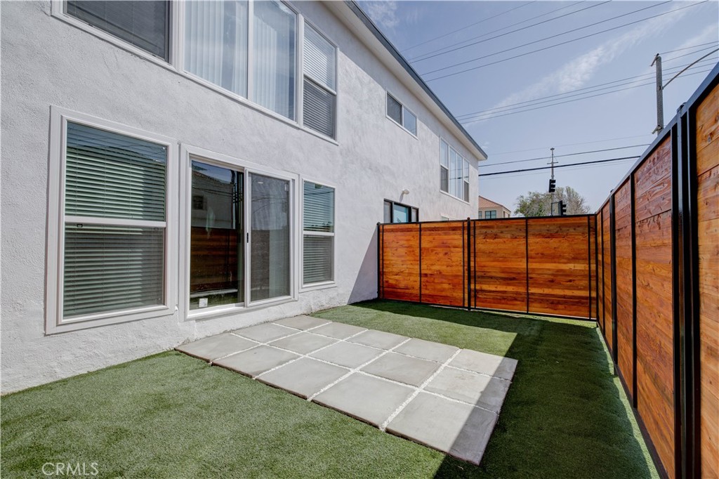 1000 Ximeno Avenue 1
