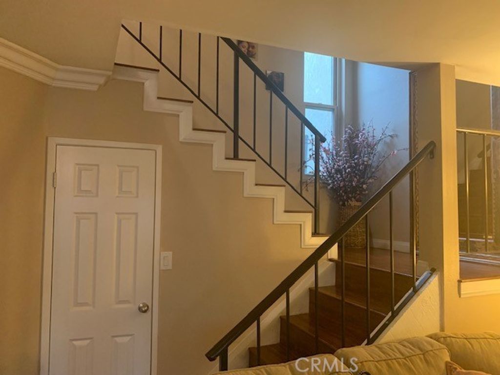 listing image 130721061715879056917