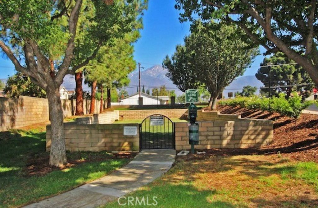 listing image 130729384508848932142
