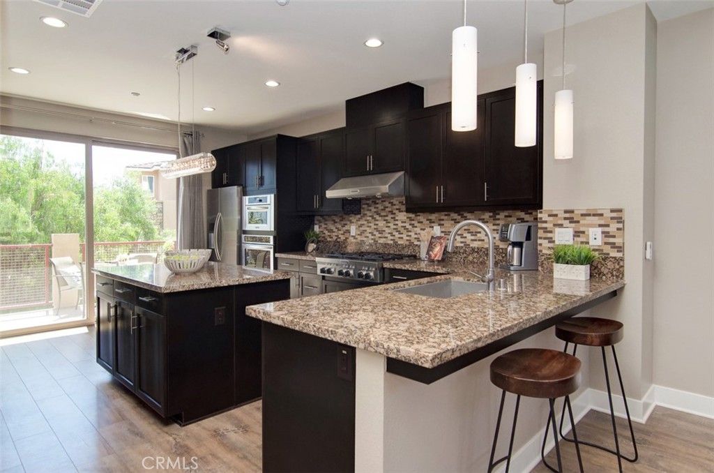 listing image 130728711988870359204