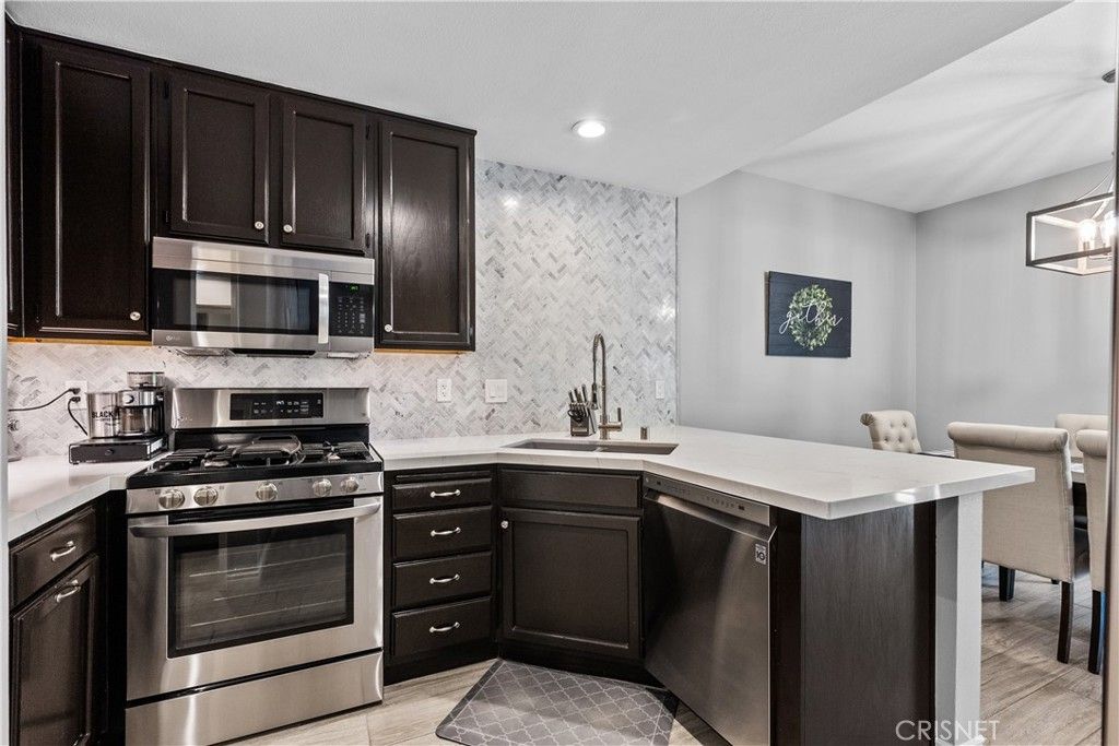 listing image 130723983578295911279